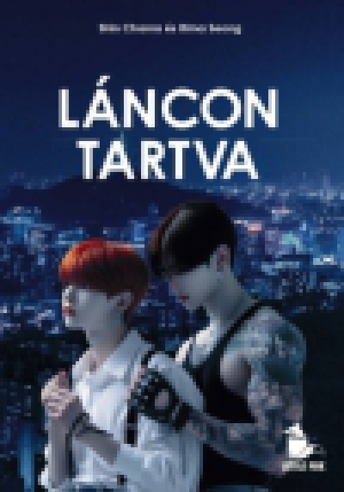 Láncon tartva